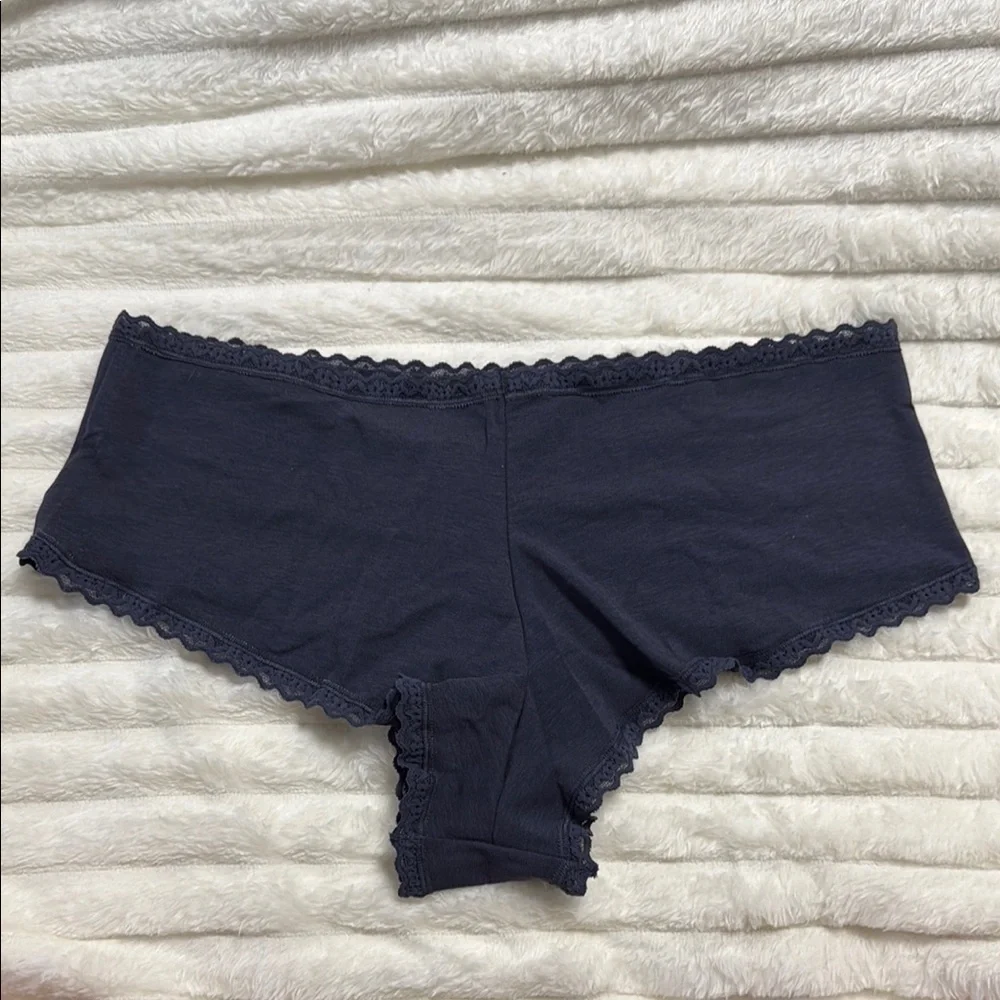 VS Cheeky Panty